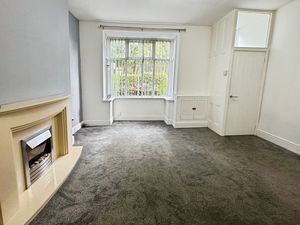 Lounge- click for photo gallery